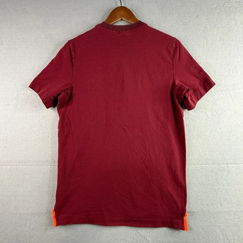 FC Barcelona Nike Polo Shirt Men’s Medium * Red Short Sleeve Henley Soccer